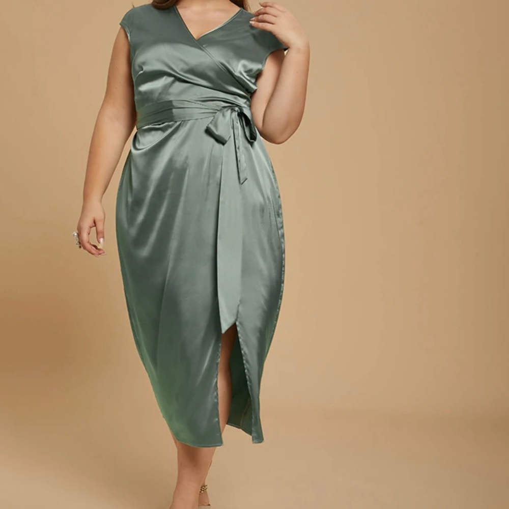 BloomChic Drop Shoulder Satin Belted Slit Dress